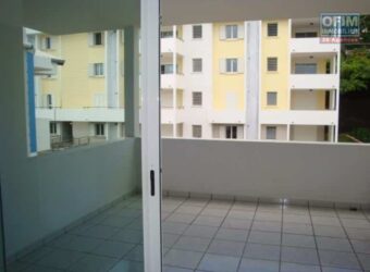 À louer un appartement T2 dans une résidence avec terrasse à Saint Denis