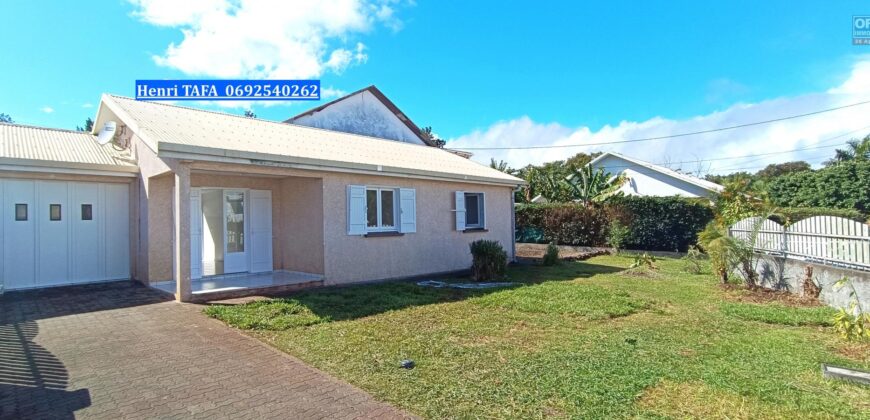 À louer une maison jumelée T4 de plain-pied située sur le secteur du Tampon 12 ème km