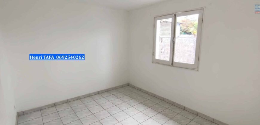 À louer une maison jumelée T4 de plain-pied située sur le secteur du Tampon 12 ème km
