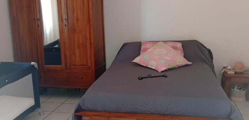 Vente maison de plain-pied rénovée de 170 m² sur terrain de 425 m² à Saint-Joseph