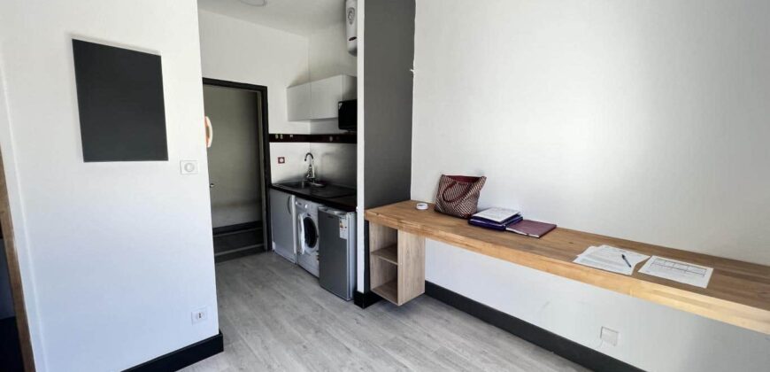 Location d’un studio meublé situé dans un endroit calme à Sainte Clotilde