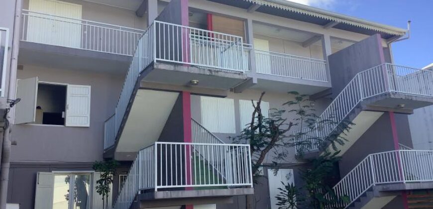 Location d’un appartement T2 situé à la Ravine des Cabris, à proximité du centre-ville