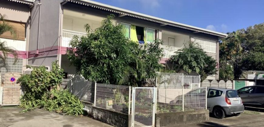 Location d’un appartement T2 situé à la Ravine des Cabris, à proximité du centre-ville