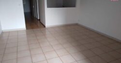 Location d’un appartement T2 situé à la Ravine des Cabris, à proximité du centre-ville