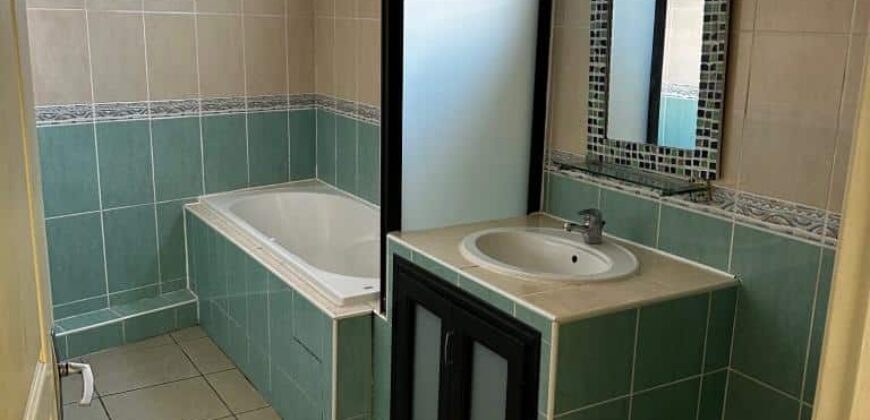 À louer – Appartement F3 au 1er et dernier étage d’un petit immeuble à Saint-André