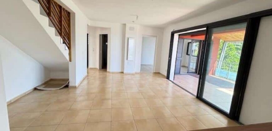 Location d’une grande villa de 115.41m2 avec terrasse à La Montagne
