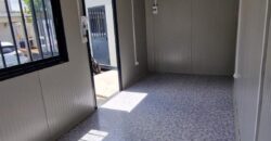 À louer local commercial type Algeco de 15 m² parfait pour une activité administrative à Sainte Marie