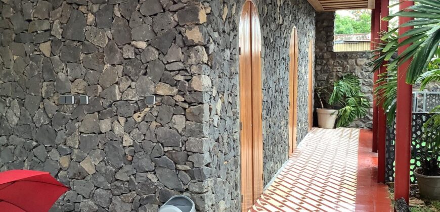 Location d’une maison de type F4 de 71 m2 située à La Rivière Saint Louis