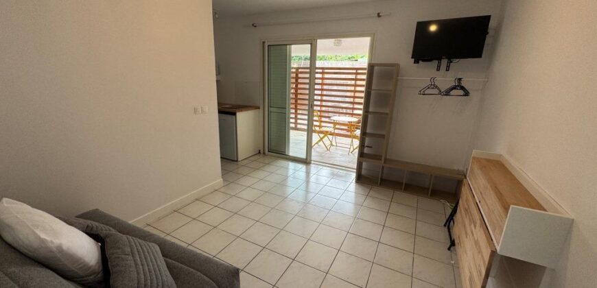 À louer deux studios meublés neufs situés au Tampon à proximité immédiate de l’université