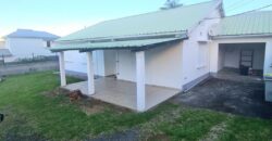 À louer une grande maison entièrement rénovée de 113 m² de type F4 située à Sainte-Marie