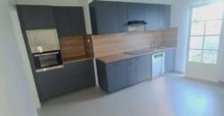 À louer une grande maison entièrement rénovée de 113 m² de type F4 située à Sainte-Marie