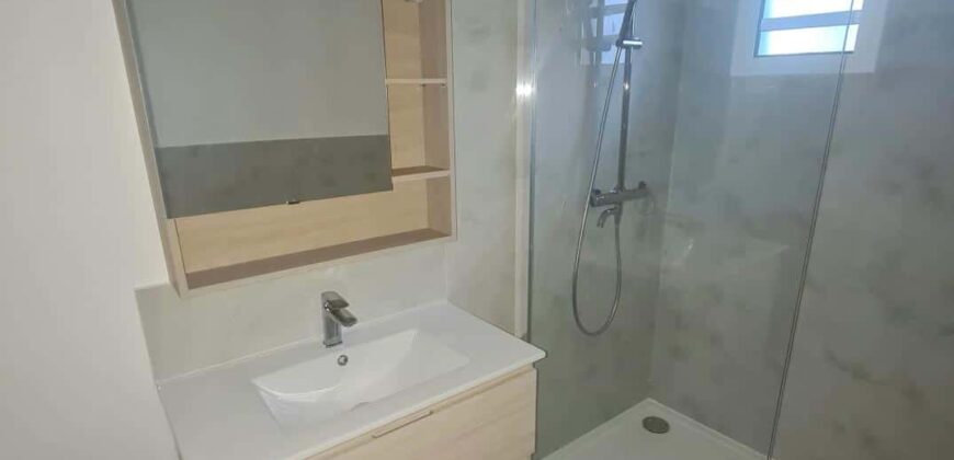 À louer une grande maison entièrement rénovée de 113 m² de type F4 située à Sainte-Marie