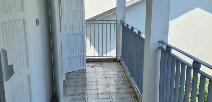 Location d’un appartement T4 de 78 m2 situé dans un quartier calme à Saint Benoit