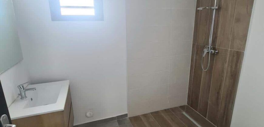 À louer une maison neuve de type F4 de 67 m2 située sur la commune Carron à Sainte Suzanne