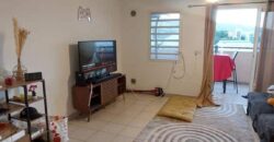 En vente un appartement T2 de 49.21 m2 situé dans une résidence sécurisée à Sainte Clotilde