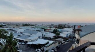 En vente un appartement T2 de 49.21 m2 situé dans une résidence sécurisée à Sainte Clotilde