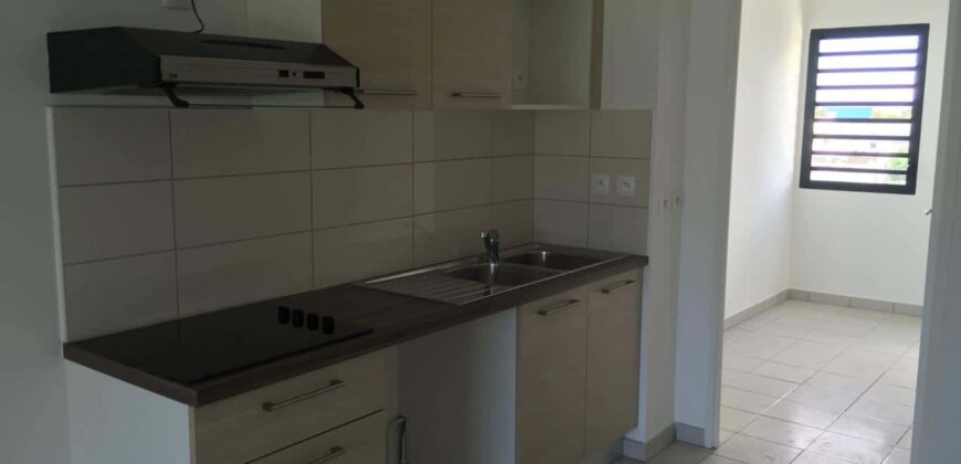 Location d’un appartement F2 de 45.18m2 dans une résidence à Sainte Clotilde