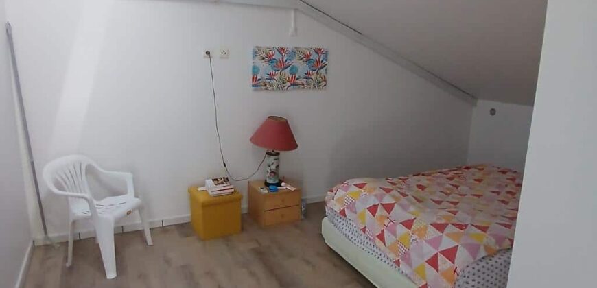 Location d’un agréable appartement F2 de 39.46m2 situé proche de la plage et du centre ville de La Saline Les Bains