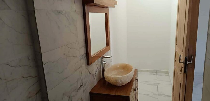 En vente une agréable villa F3/F4 entièrement rénovée à deux pas des sentiers de randonnée à l’Entre-Deux.