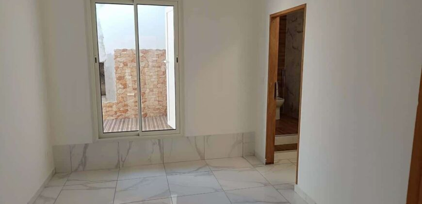 En vente une agréable villa F3/F4 entièrement rénovée à deux pas des sentiers de randonnée à l’Entre-Deux.