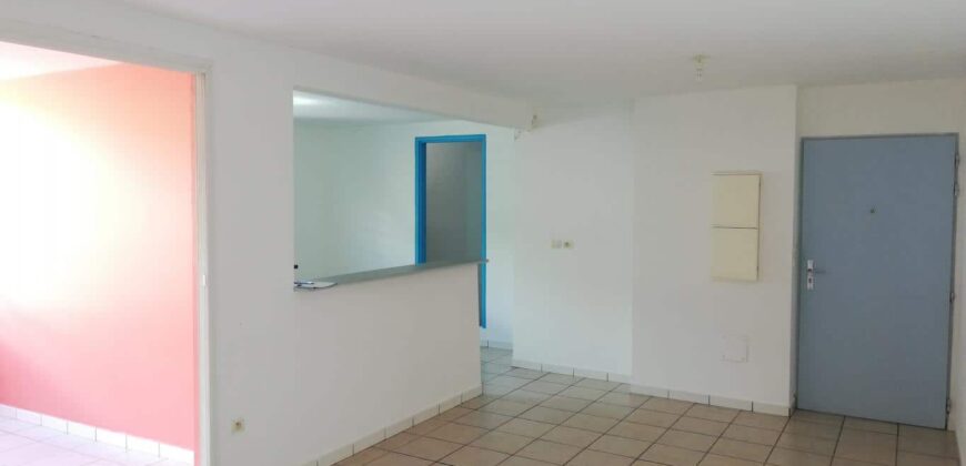 À louer un appartement T2 de 53, 61 m2 situé à Saint Joseph