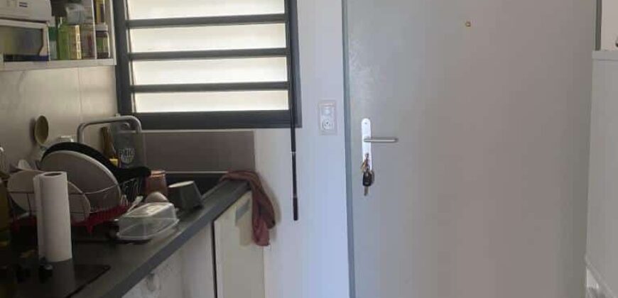 À vendre un studio de 22.19 m2 situé en plein centre-ville de La Possession