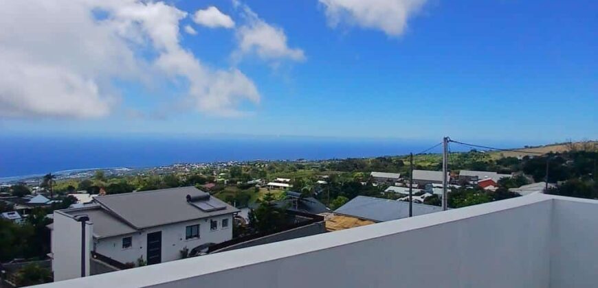 Location d’une maison neuve de 110m2 avec vue mer à Trois Bassins