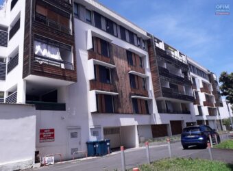 À louer un spacieux appartement F4 de 92.15m2 au centre ville de la Possession