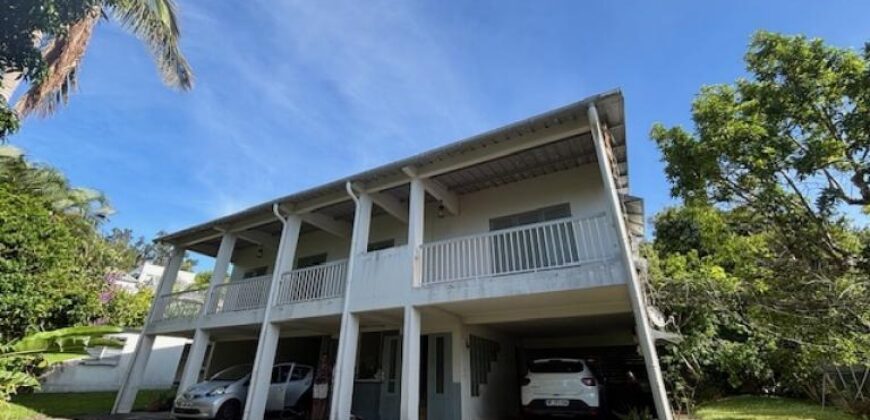 À vendre : une maison T5 à rénover située chemin Piton Trésor à La Montagne.