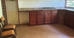 À vendre : une maison T5 à rénover située chemin Piton Trésor à La Montagne.