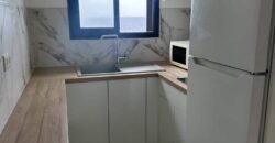 À louer un appartement de type F2 en duplex avec une vue imprenable sur la mer situé à Terre sainte
