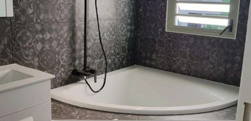 Location d’une charmante villa T4 située dans une résidence sécurisée à Mont vert Les Bas