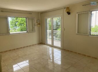 À louer un appartement T4 au centre ville de la Possession