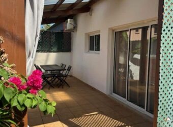 Location d’une lumineuse villa meublée à proximité de la plage à Terre Sainte