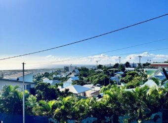 À louer un appartement récent de 24.15m2 avec jardinet dans une résidence à Sainte Clotilde