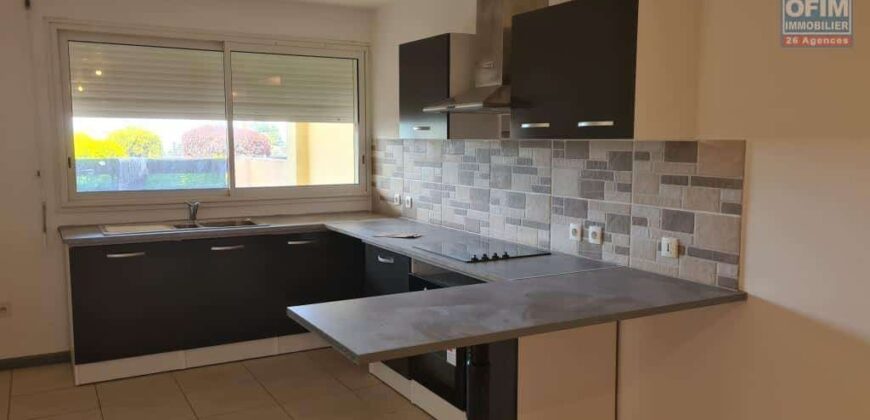 À vendre un charmant appartement T2 d’environ 52 m2 situé au Tampon