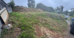 En vente un terrain d’environ 822 m2 situé dans un environnement paisible à Mont Vert Village
