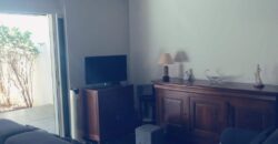 À vendre une belle maison F4 contemporaine avec varangue et jardin à Saint-Leu