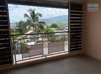 Location d’un joli T2 de 37 m2 situé en plein centre de Saint Louis