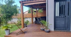 À louer une villa spacieuse villa F4 de 107m2 offrant vue sur mer à Saint Leu