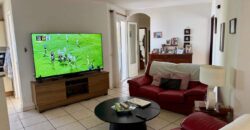 À vendre deux belles maisons sur un vaste terrain arboré de 1635m2 à Etang-Saint Leu