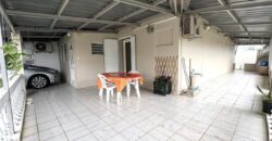 En vente une lumineuse villa de 120m2 proche des commerces à Saint Benoit