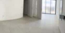 En vente un appartement F3 de 102m2 proche des commerces à Saint Denis