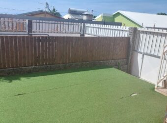 À louer un appartement T4 de 90m2 dans le quartier de Roches Maigres à Saint Louis