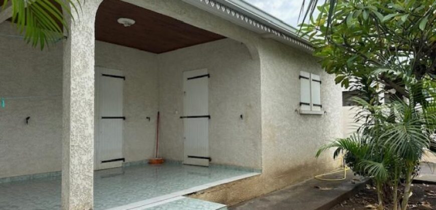 À louer charmante maison T4 de 95 m2 située à Ravine des Cabris, Saint-Pierre