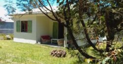 En vente un chalet T3/4 en duplex rénové situé dans un cadre paisible et verdoyant au Tampon