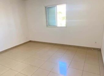 À louer une grande maison jumelée de 120m2 avec garage à Saint André