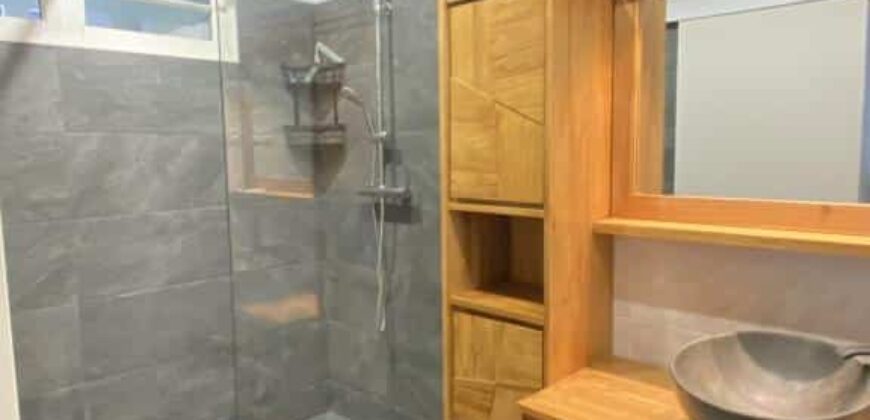 À louer un lumineux appartement T3 de 69m2 entièrement rénové dans une résidence calme et sécurisé dans le secteur de la trinité.