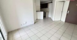 À vendre un appartement T2 avec terrasse proche centre ville de Saint Denis