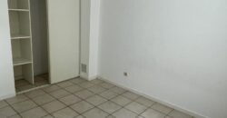 À vendre un appartement F2 de 53.71m2 dans une résidence avec piscine à Étang Salé